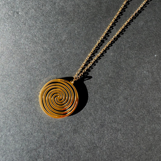 Colgante Espiral en Acero Inoxidable - Amuleto de Energía y Crecimiento Espiritual